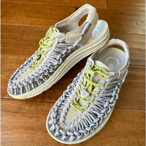 Keen Uneek bungee cord sandals - size 7